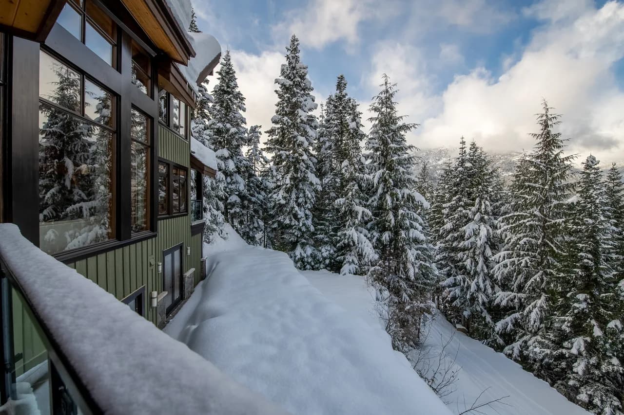 Slope Side Chalet 9