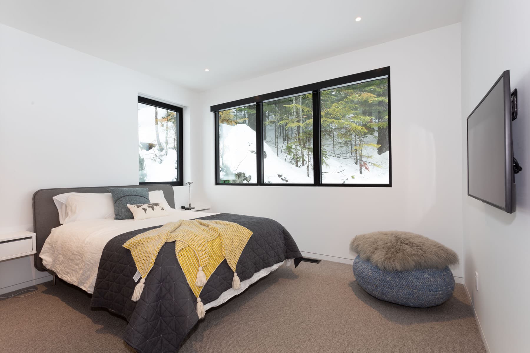 Cedarhof Kadenwood interior 22