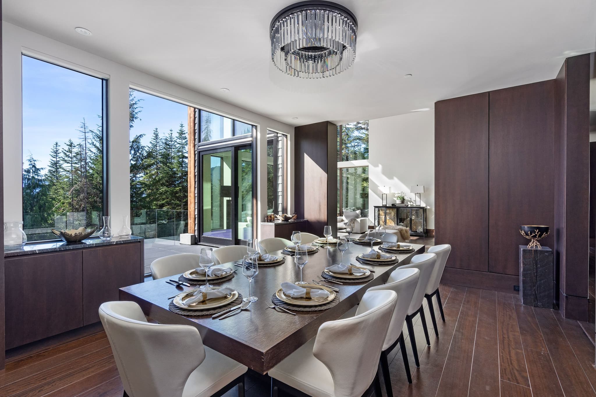 Luxury Whistler Vacation Redefined: How AceHost Whistler Caters to the 1% in Canada's Ultimate Playground