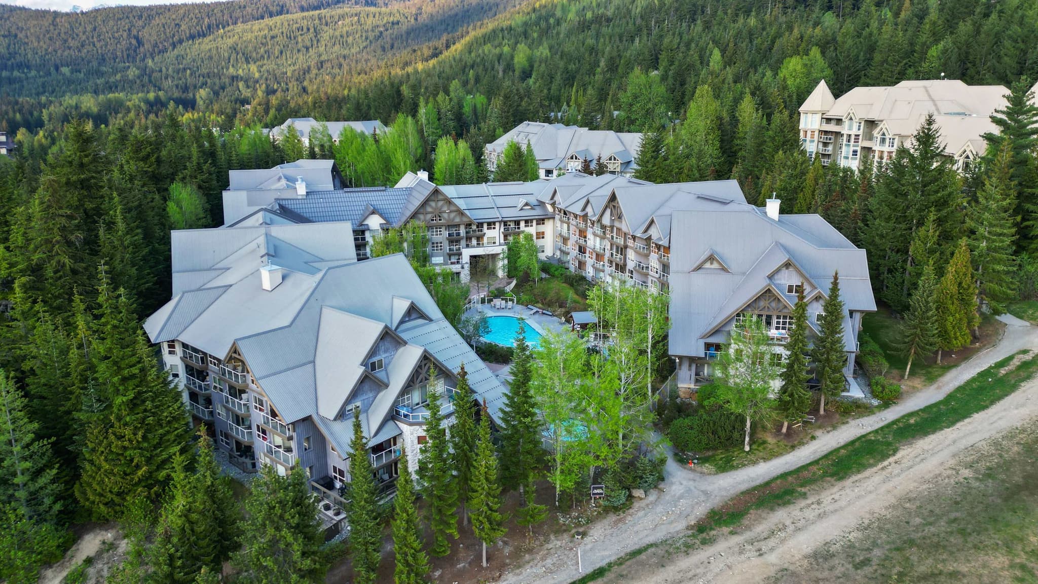 Le Chamois Luxury 2 Bedroom Condo