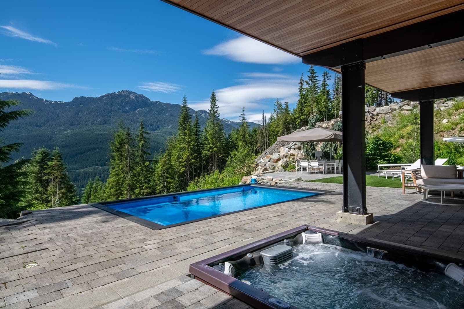 Luxury vacation rental homes in Whistler