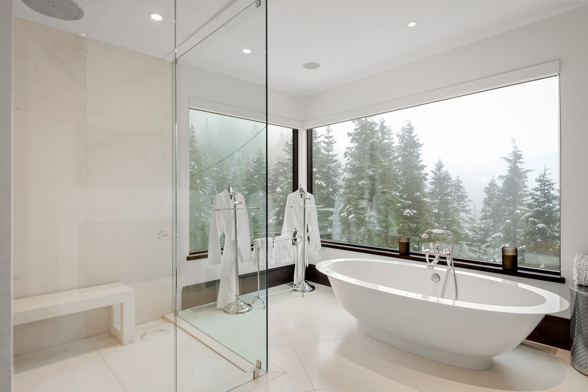 Altitude Retreat interior 22