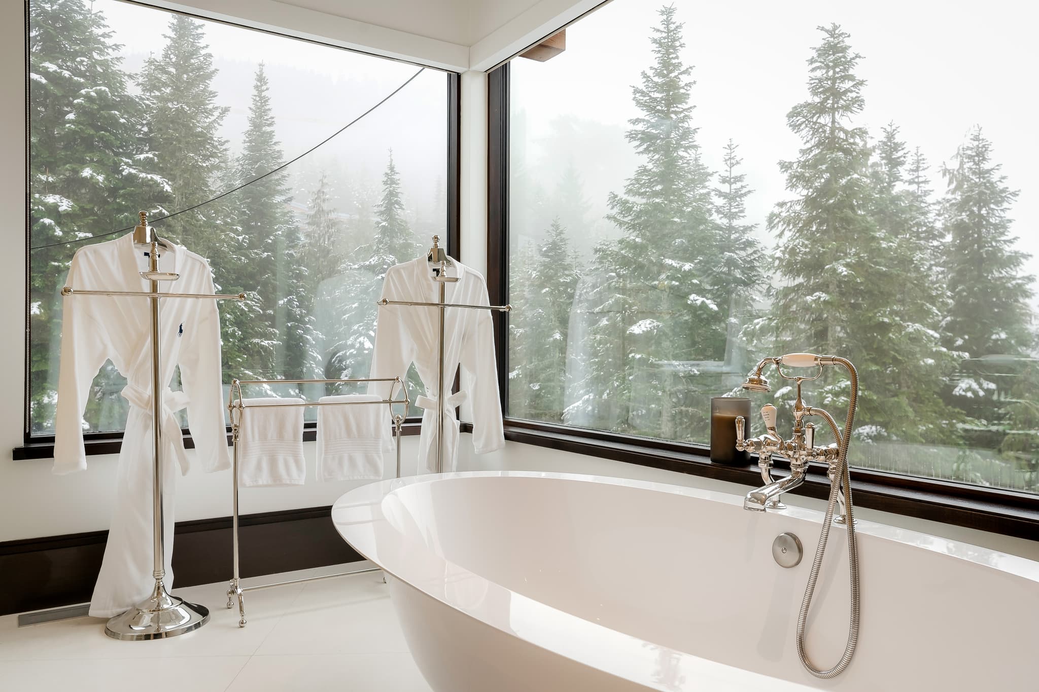 Altitude Retreat interior 21