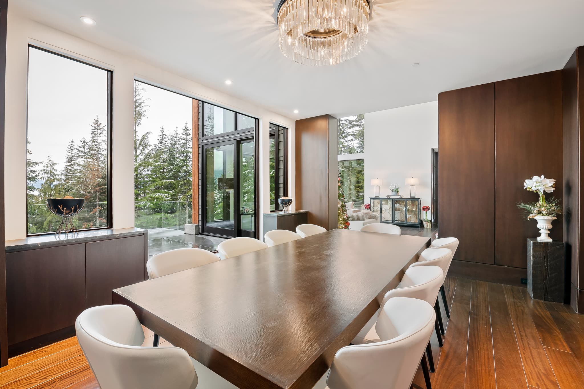 Altitude Retreat interior 18