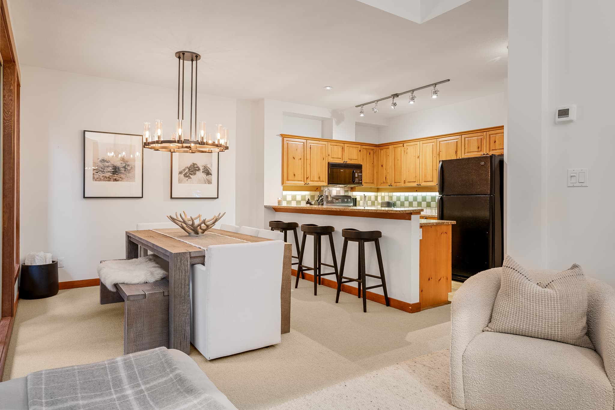 Luxe-Cozy Whistler Village interior 6