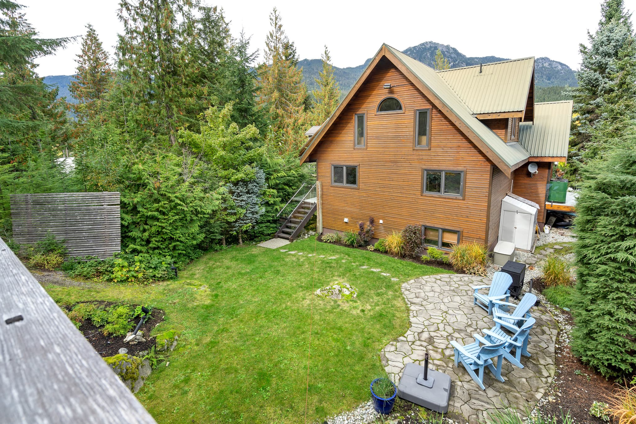 Dream Log Chalet interior 5