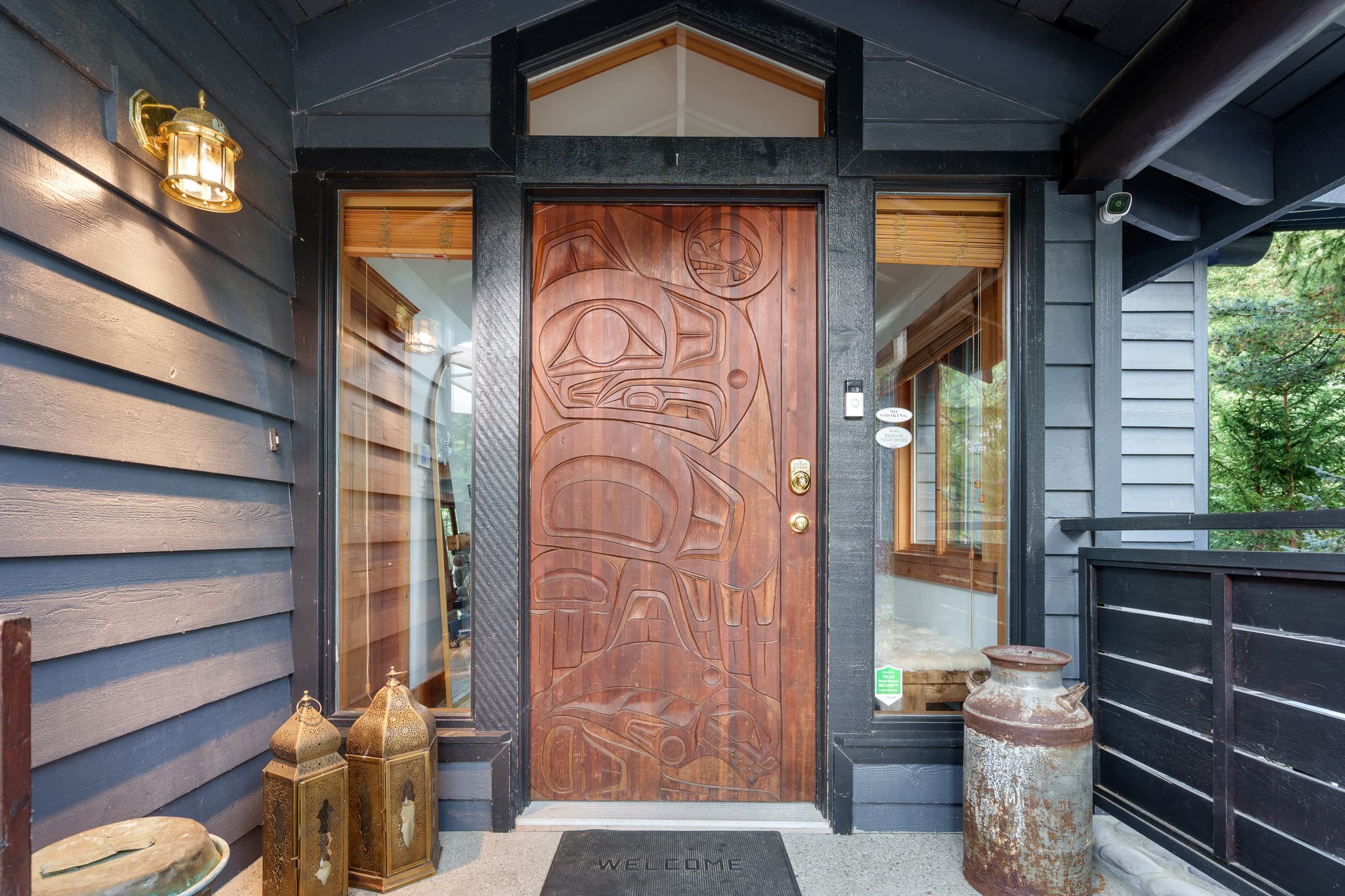 Falcon | Elegant Chalet photo 3