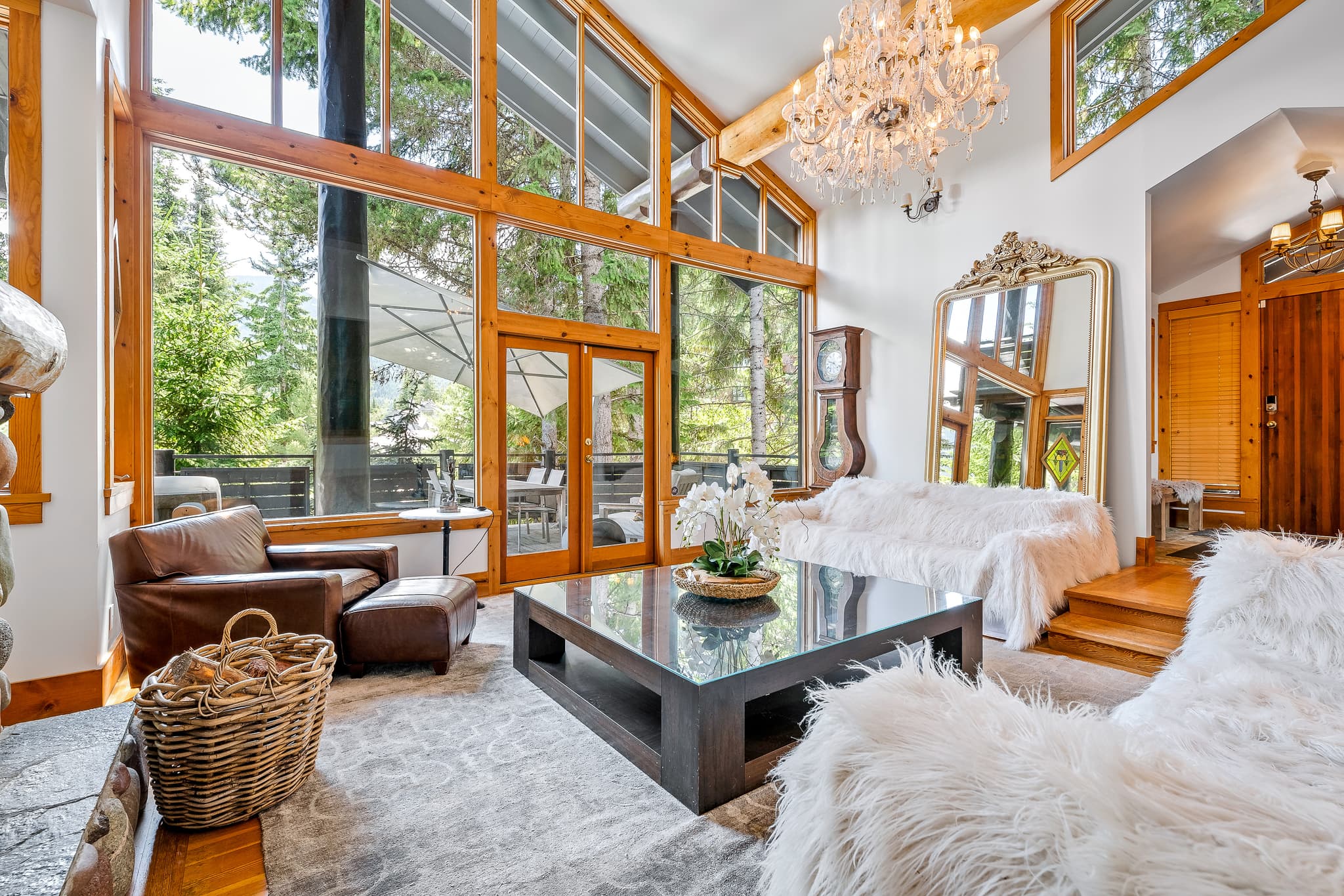 Falcon Blueberry Drive interior 9