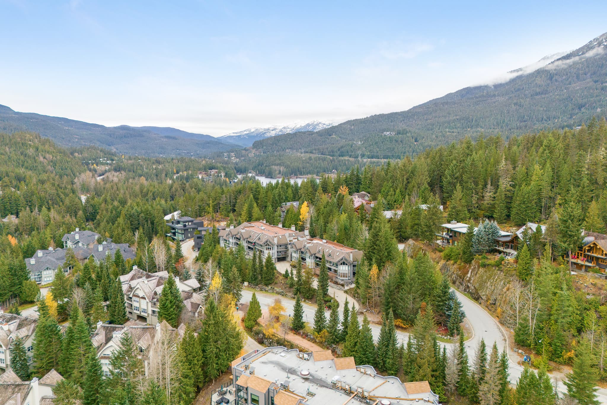 Luxury 6-Bedroom Blueberry interior 20