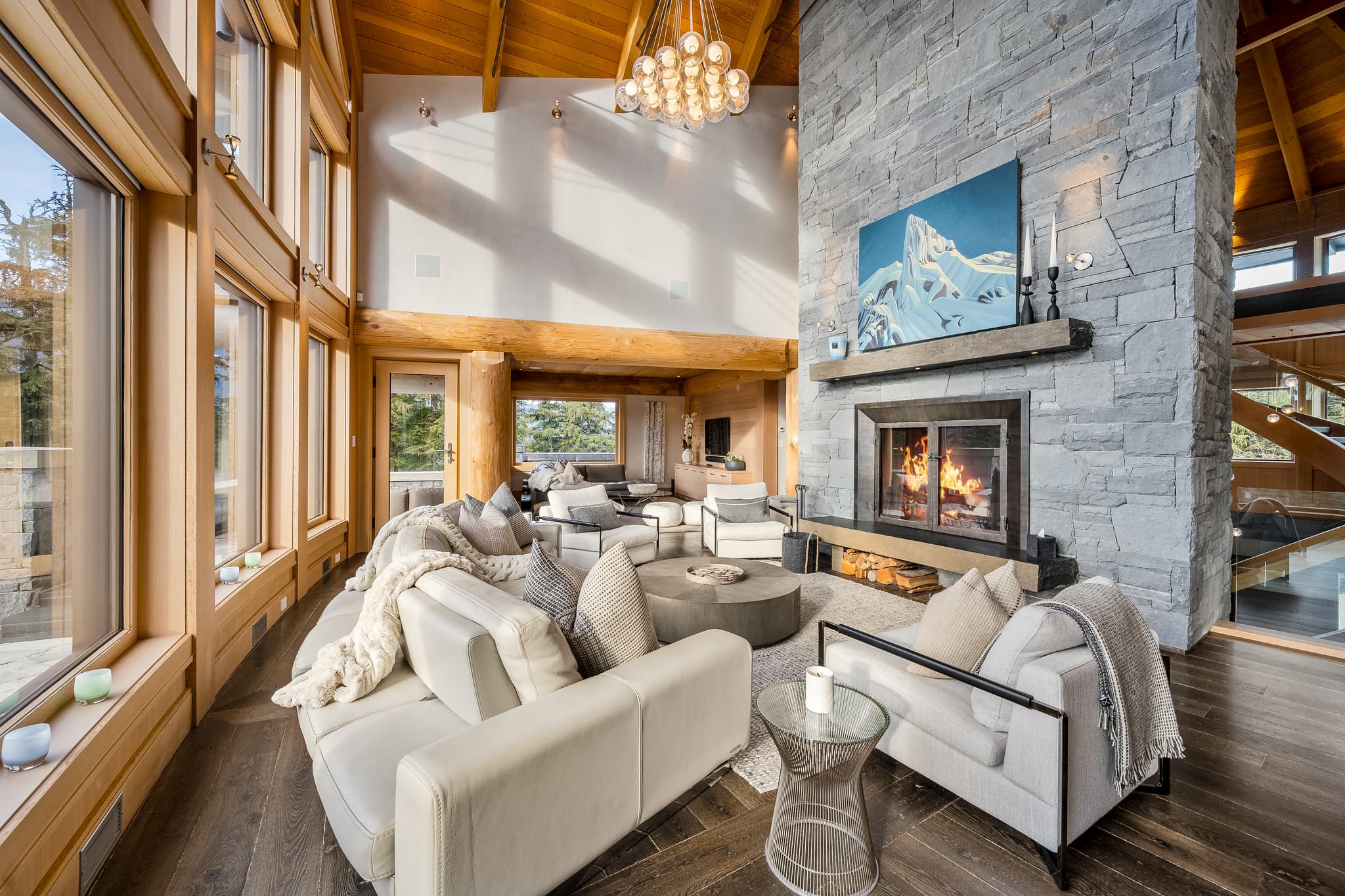 Panoramic Estate interior 6
