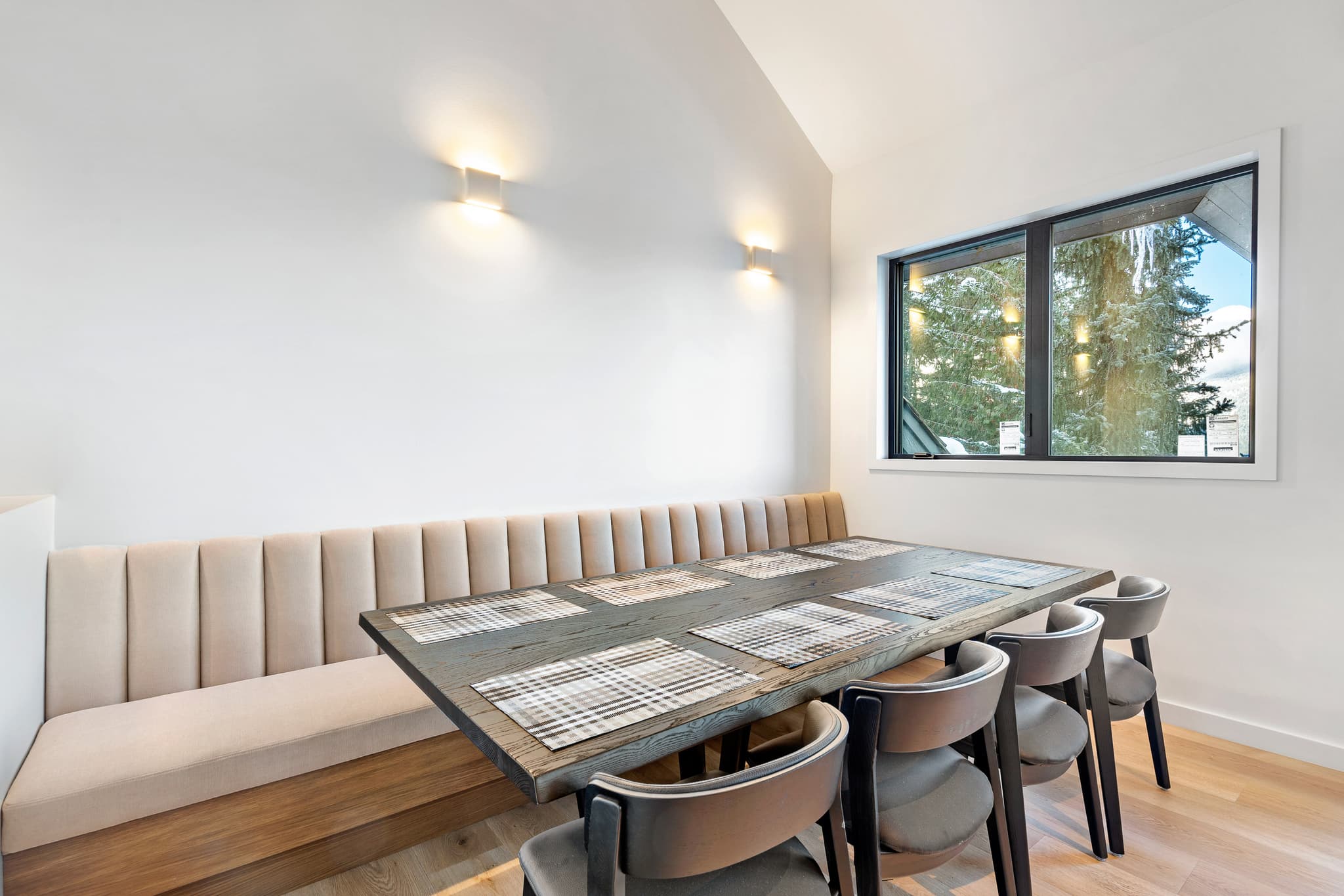 Raven's Nest interior 3