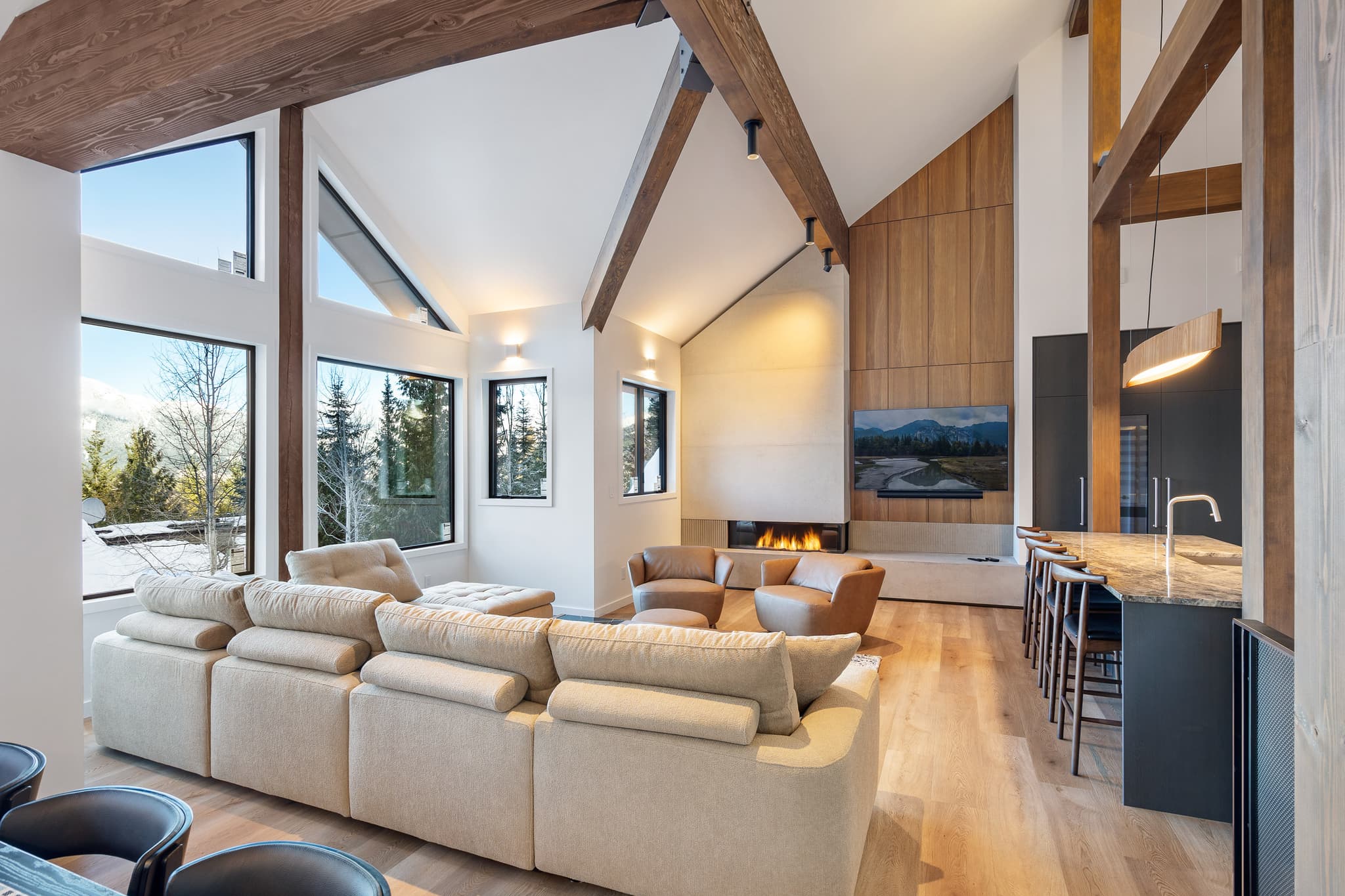 Raven's Nest interior 11