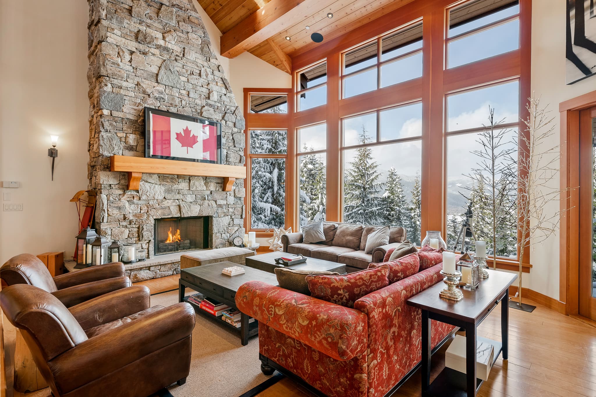 Slope Side Chalet interior 5