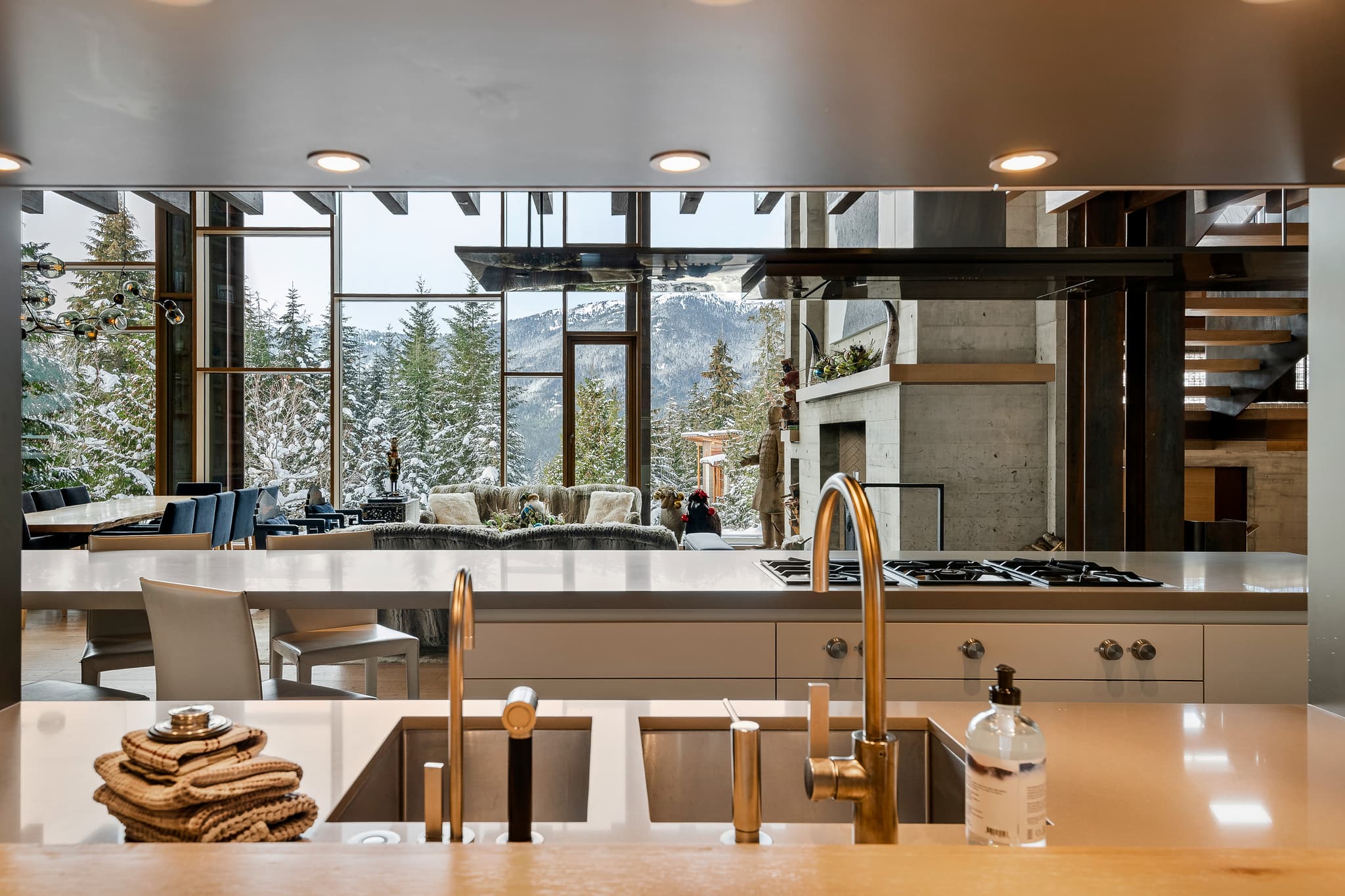 Two Cedars interior 11