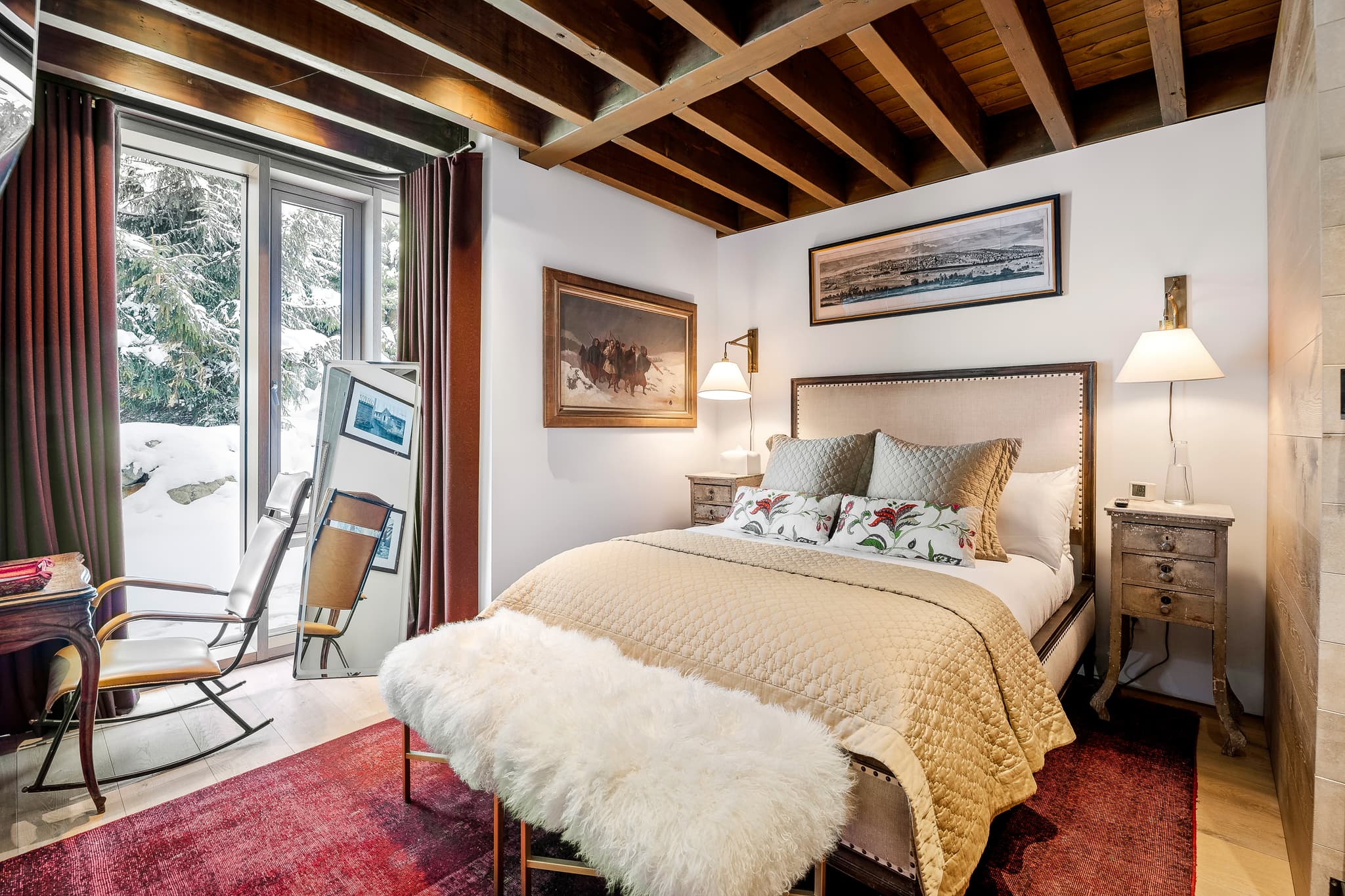 Two Cedars interior 16