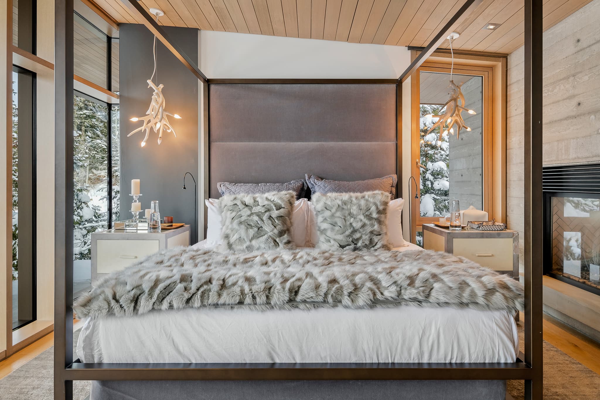 Two Cedars interior 19