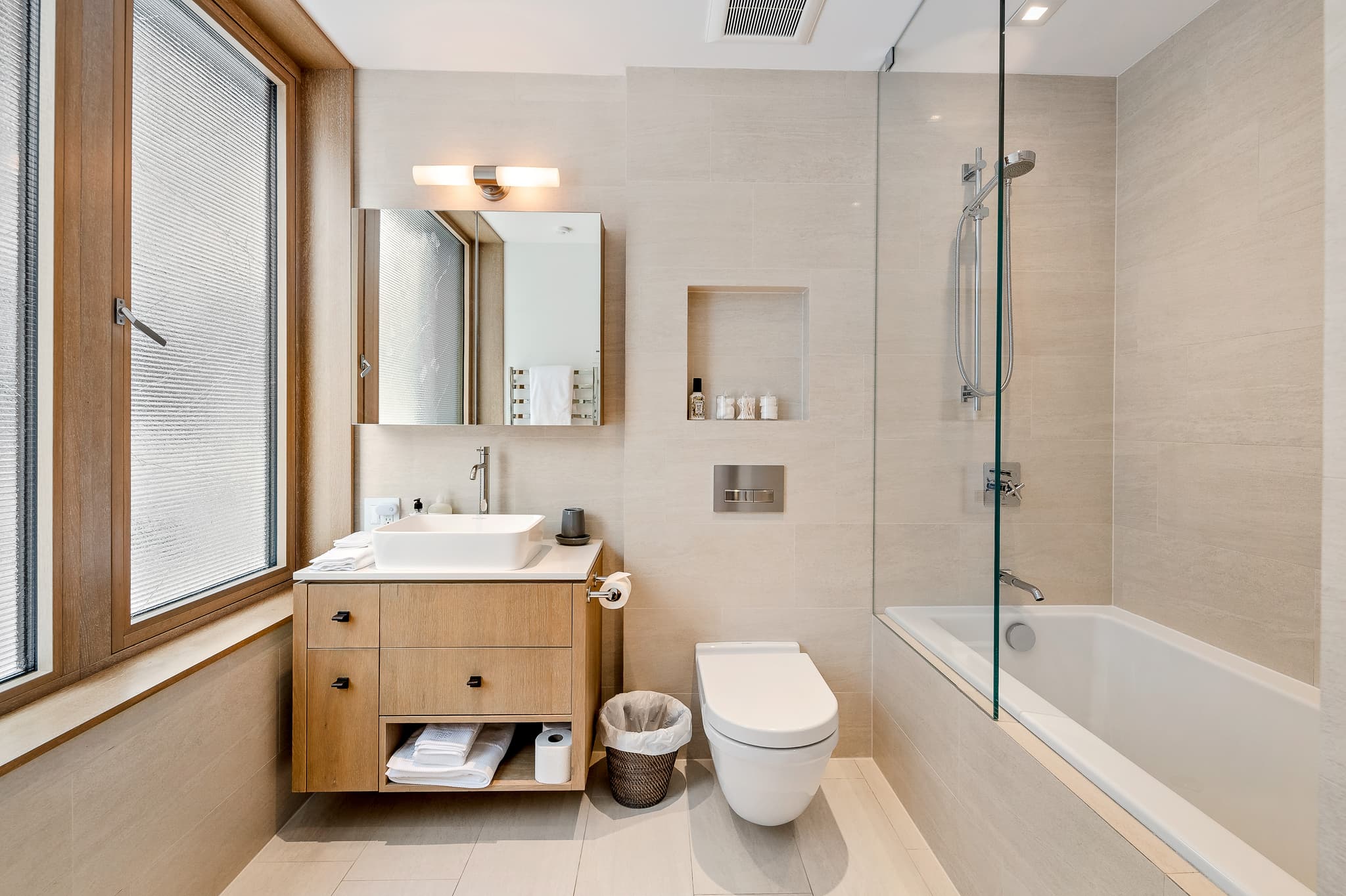 Two Cedars interior 26