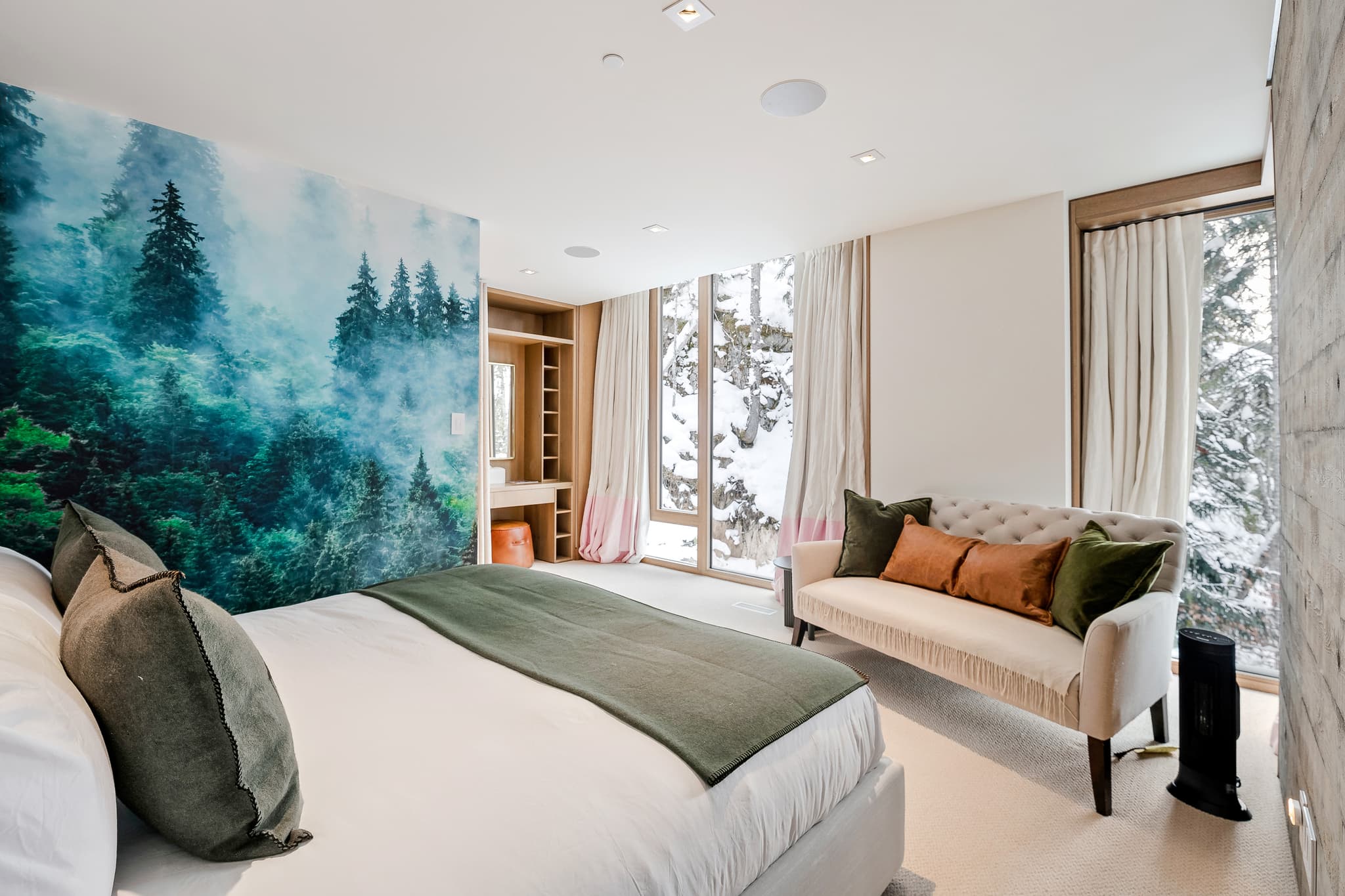 Two Cedars interior 28