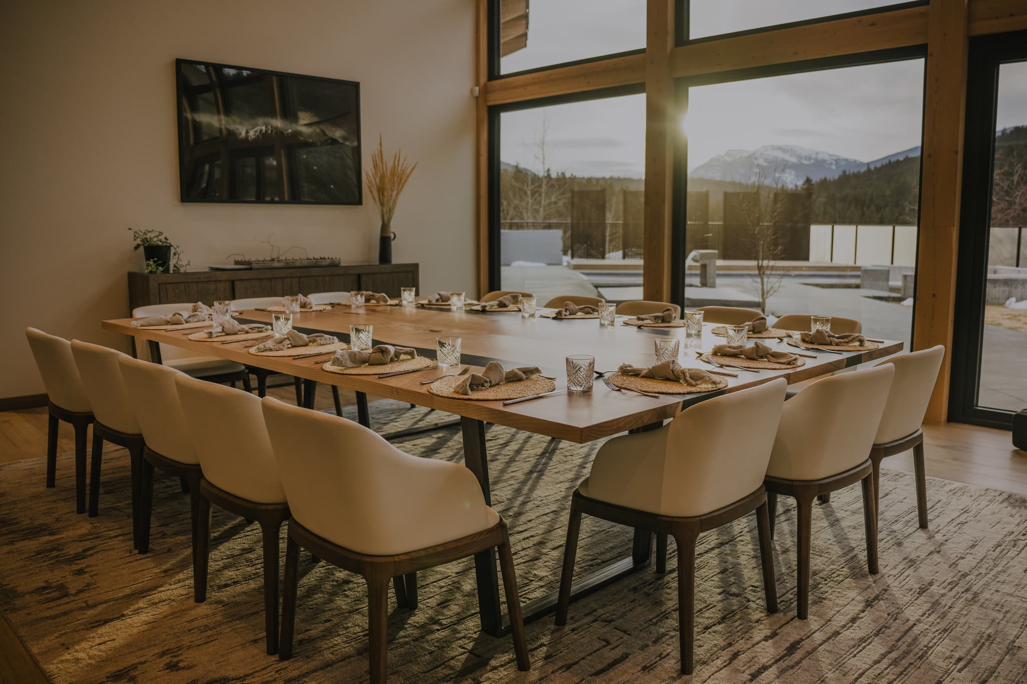 Wedge Mountain Lodge & Spa - AceHost 12