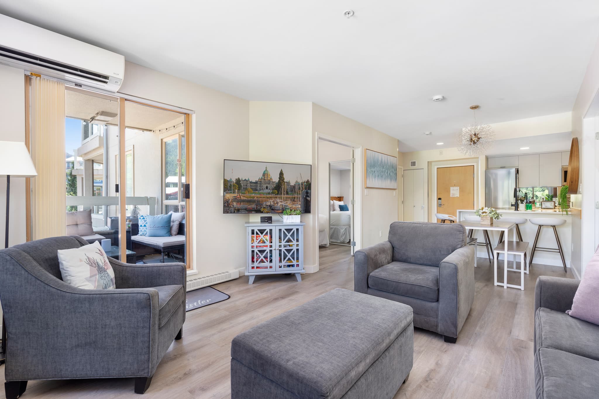 Whistler Village Views | Luxury 2.5 Bedroom photo 3