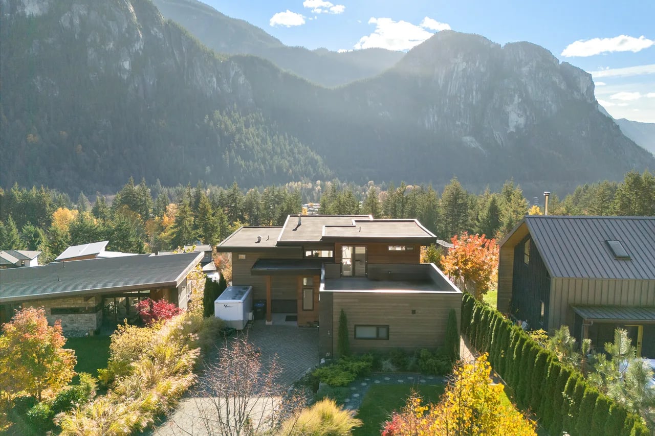 Squamish Retreat With The Best View! - AceHost 3
