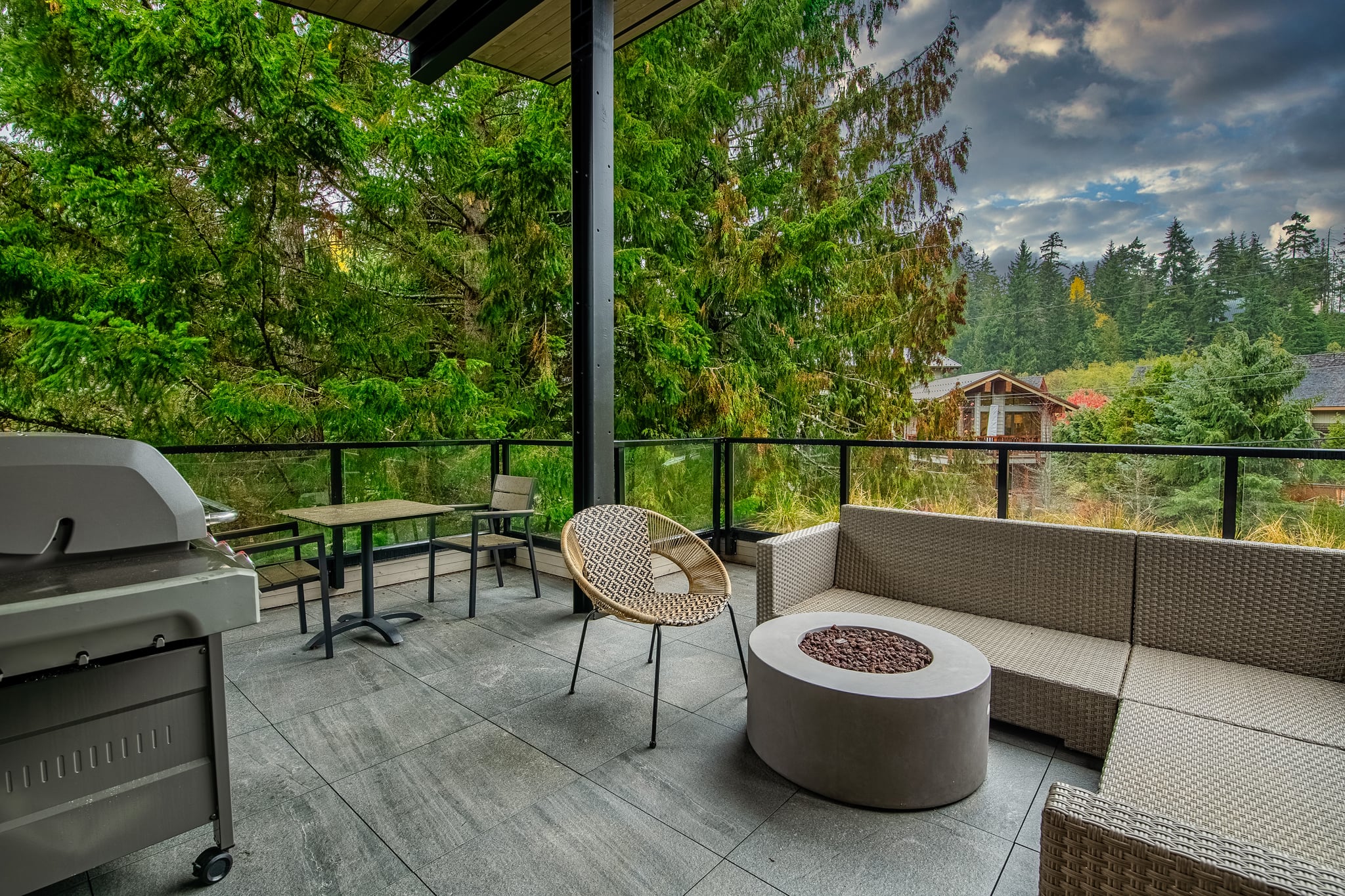 Snowpine interior 3