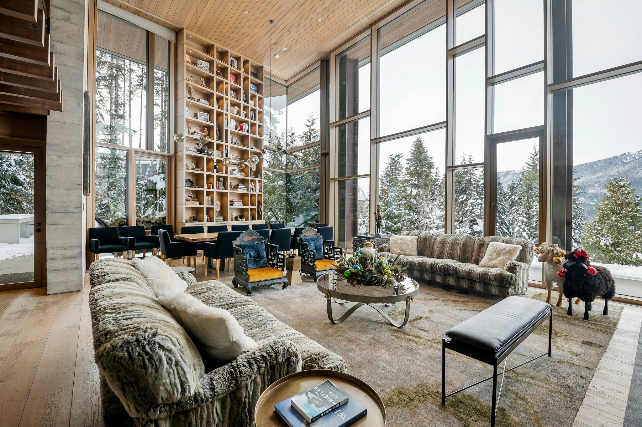 Two Cedars interior 2