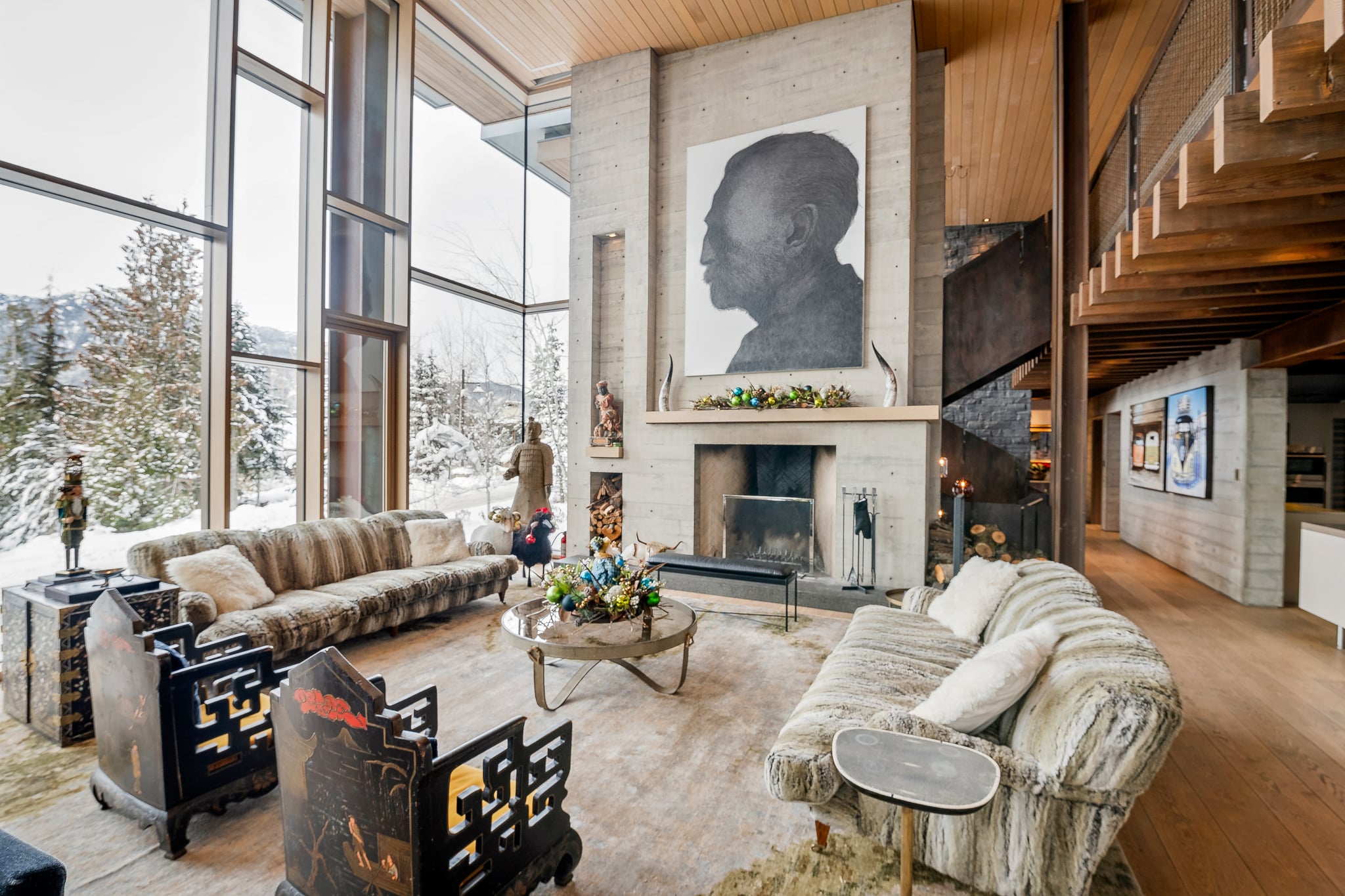 Two Cedars interior 4