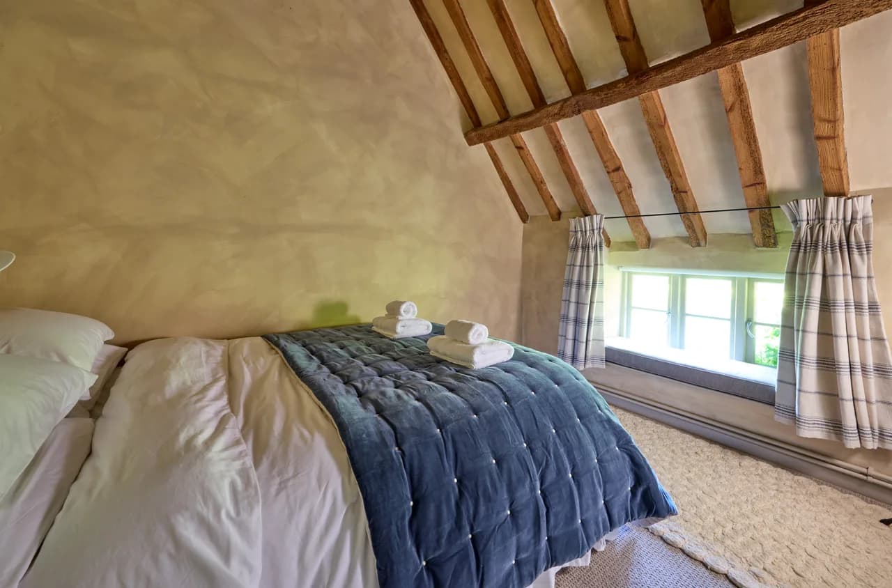 Bedroom 3 - Cotswolds Estate
