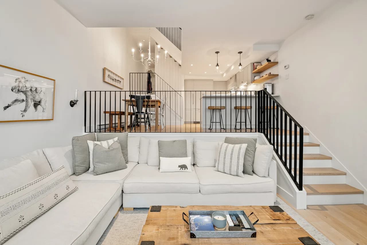 Luxe 5-BED Scandinave Retreat - Walk to Slopes 5