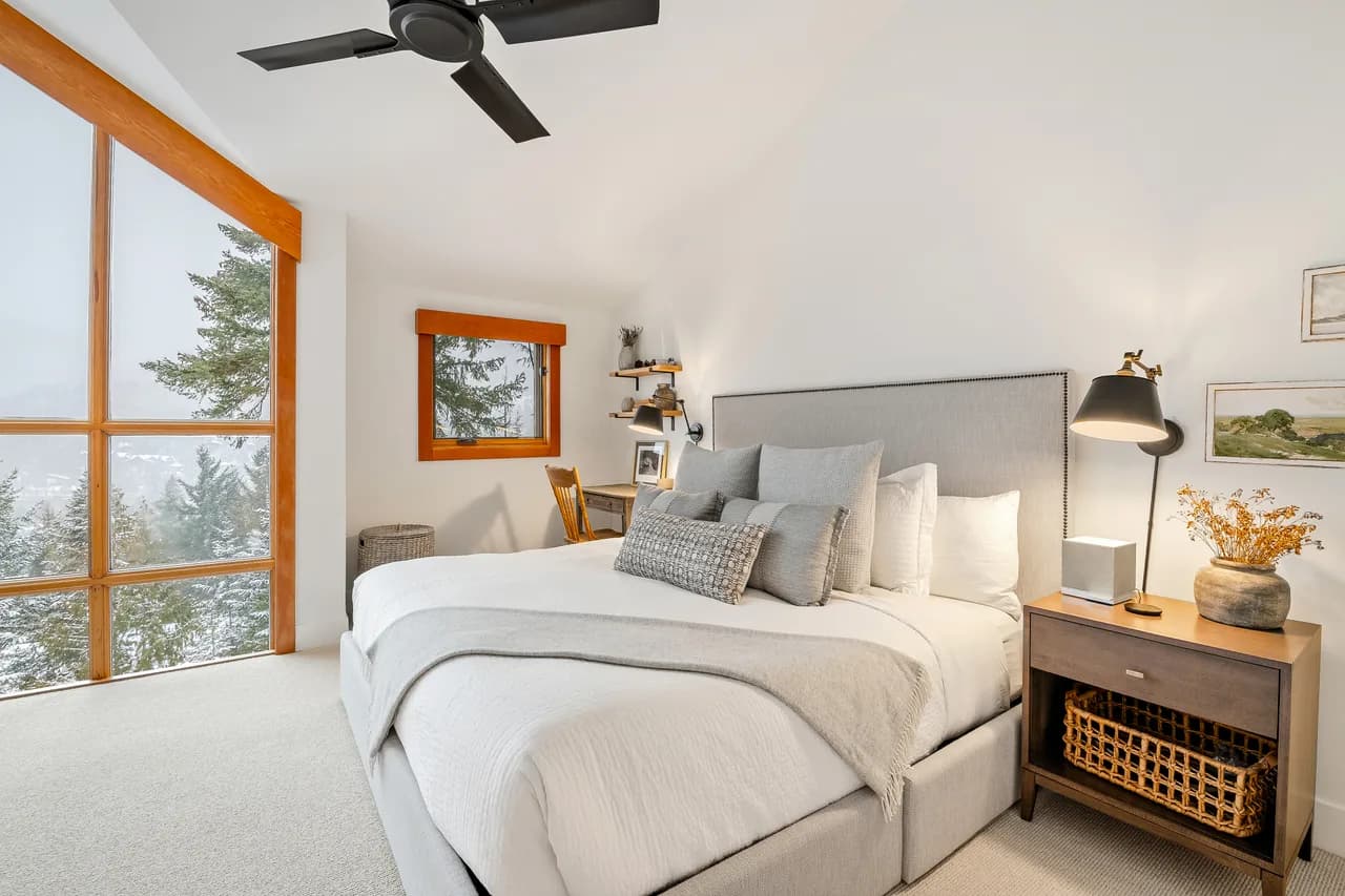 Luxe 5-BED Scandinave Retreat - Walk to Slopes 14