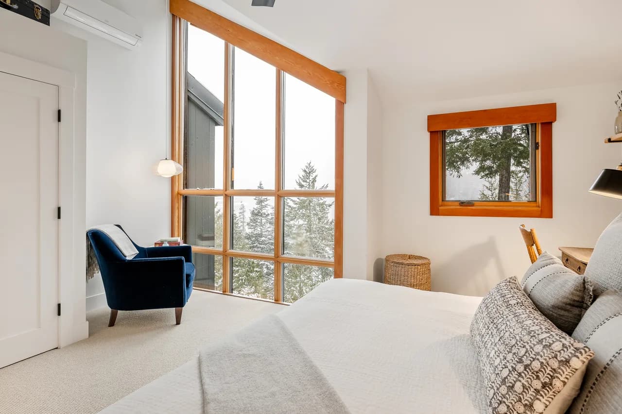 Luxe 5-BED Scandinave Retreat - Walk to Slopes 13