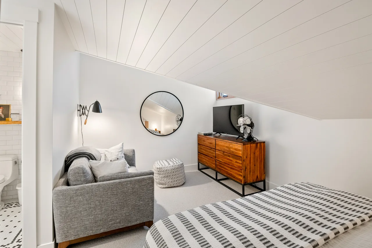Luxe 5-BED Scandinave Retreat - Walk to Slopes 4