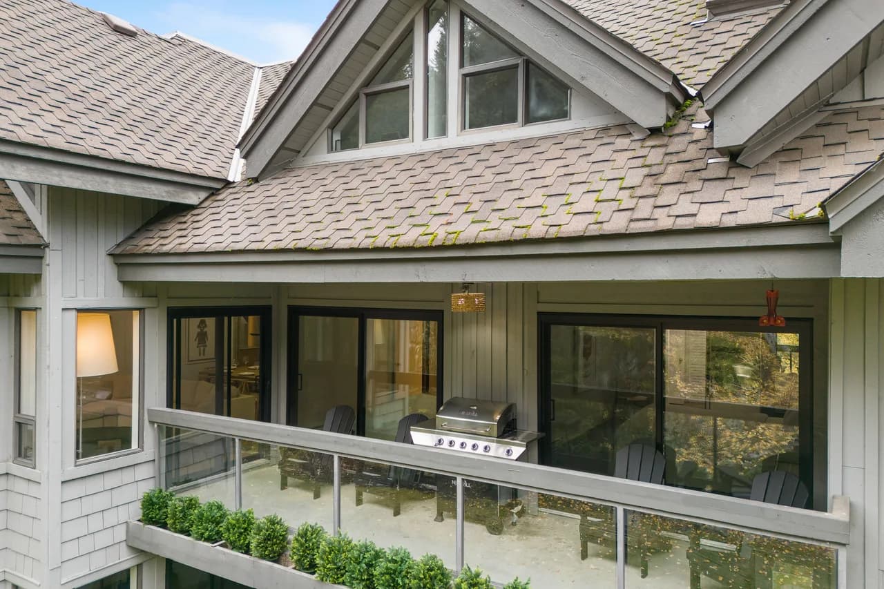 Luxury 6-Bedroom 4