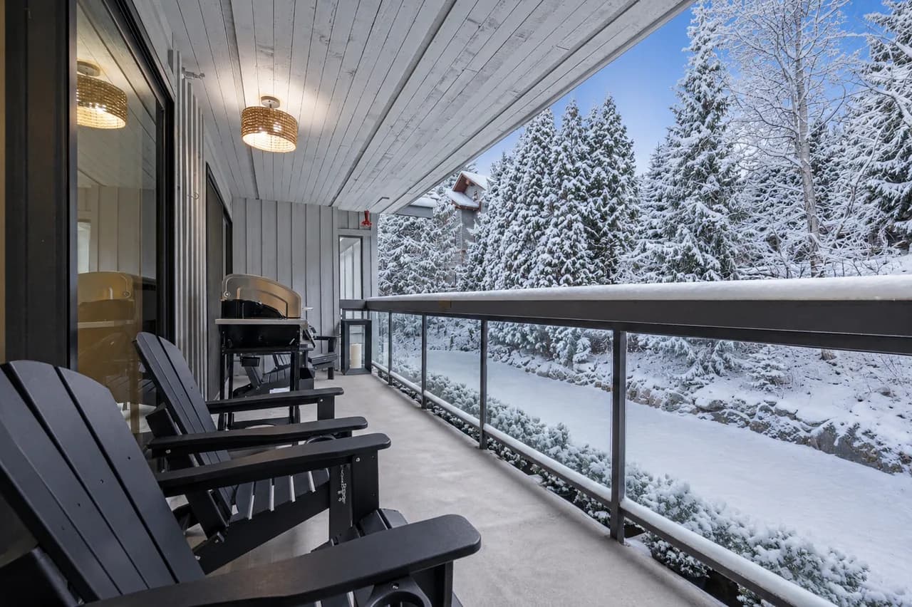 Luxury 6-Bedroom - Whistler Village - Blueberry 17