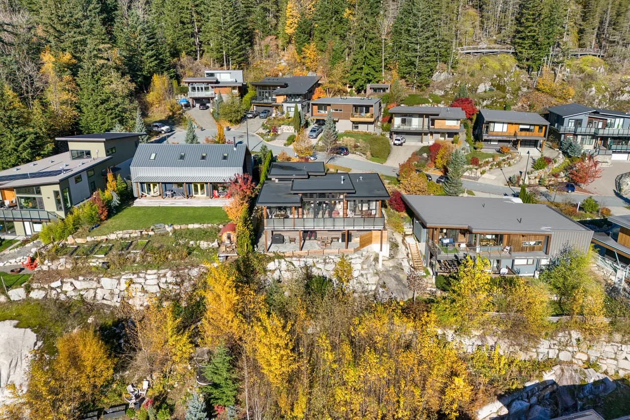 Squamish Retreat With The Best View! - AceHost 15
