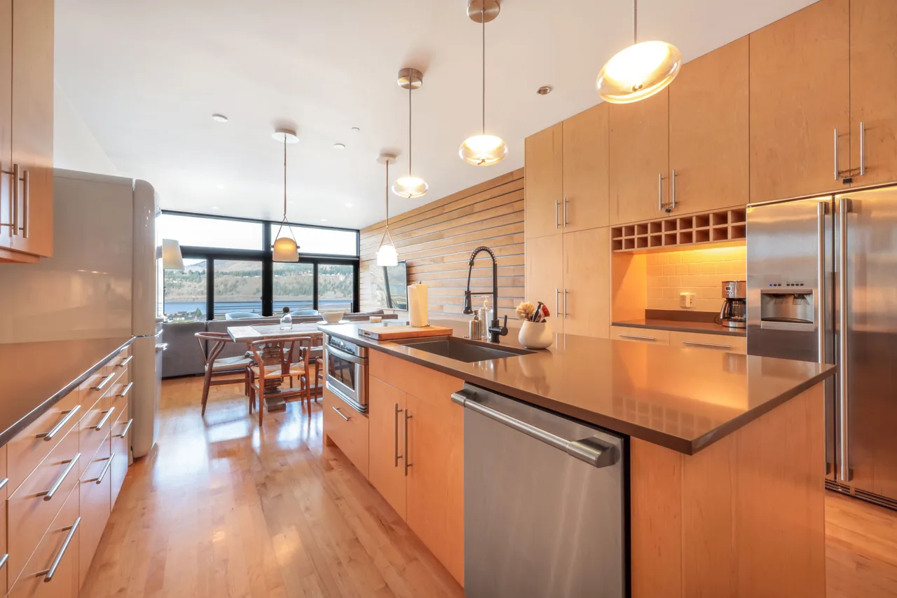 Hood River Luxury Home 3