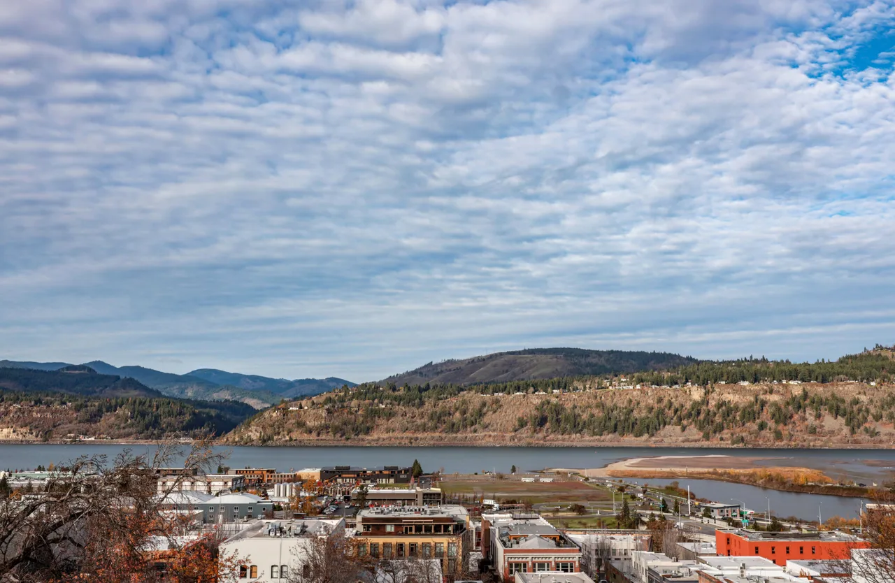 Hood River Luxury Home 2