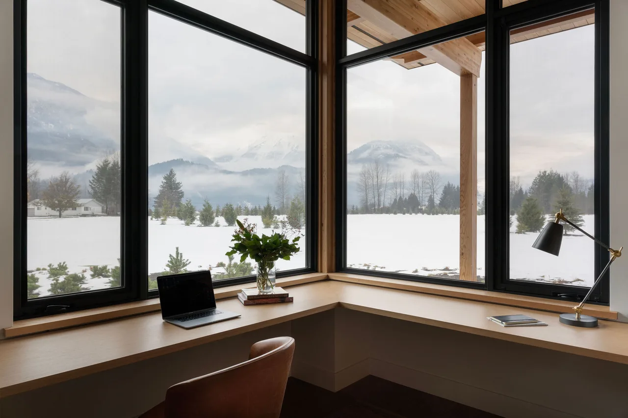 Pemberton Escape 18