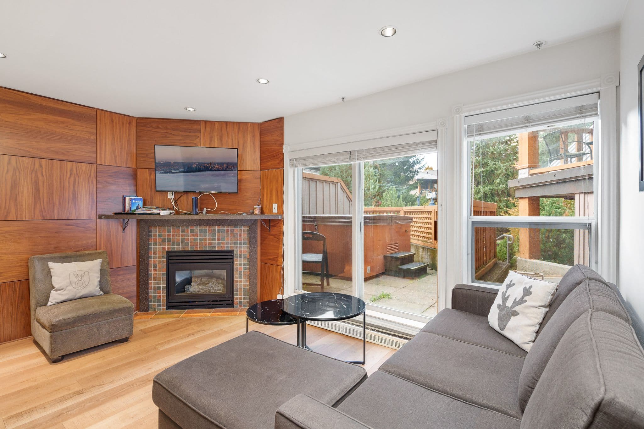 Glaciers Reach interior 14