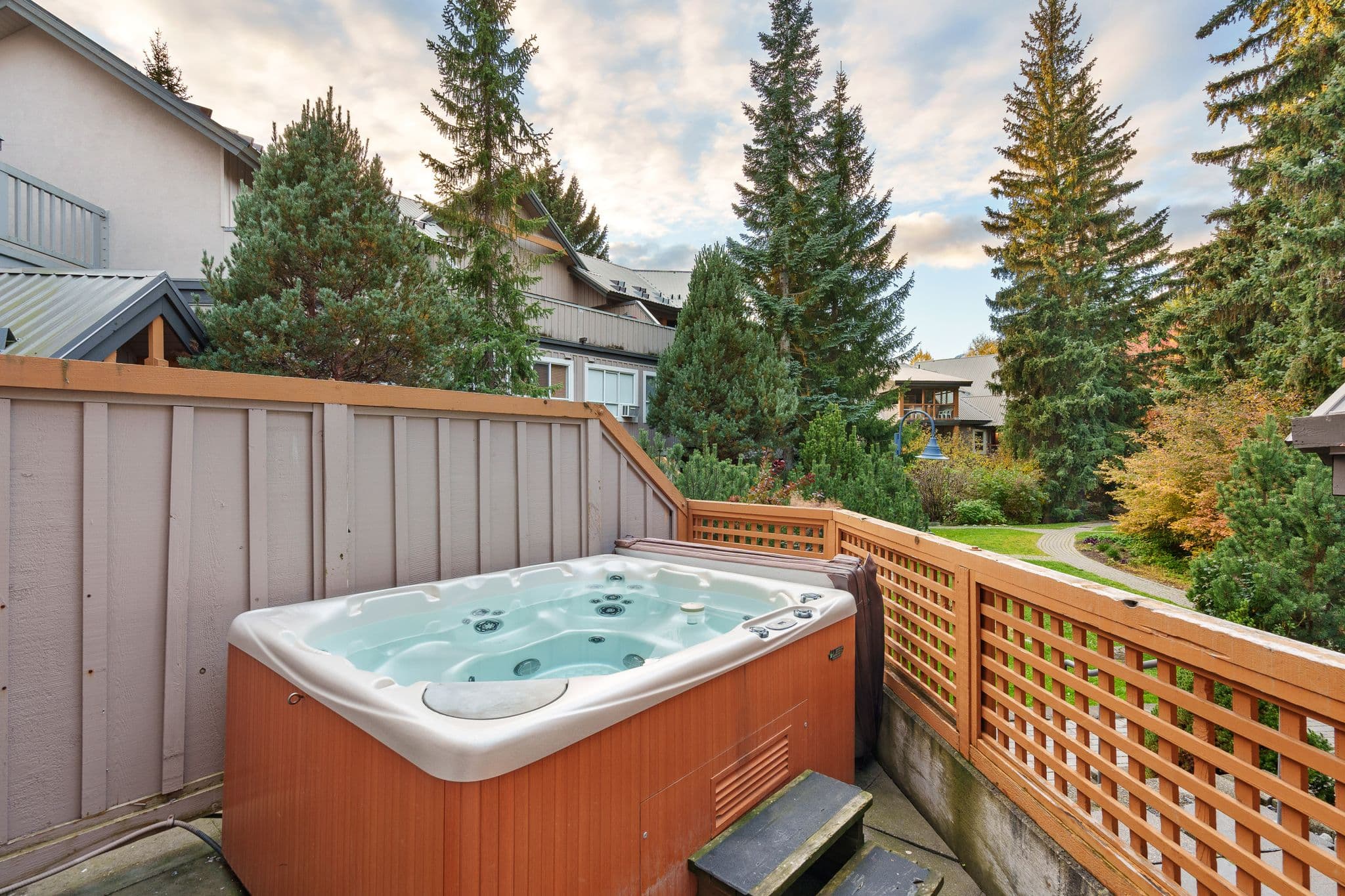 Glaciers Reach interior 16