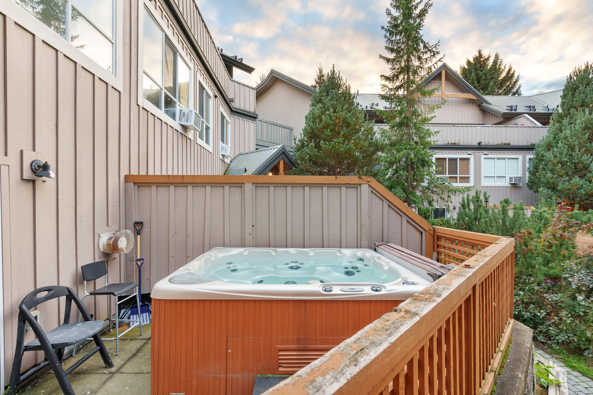 Glaciers Reach interior 17