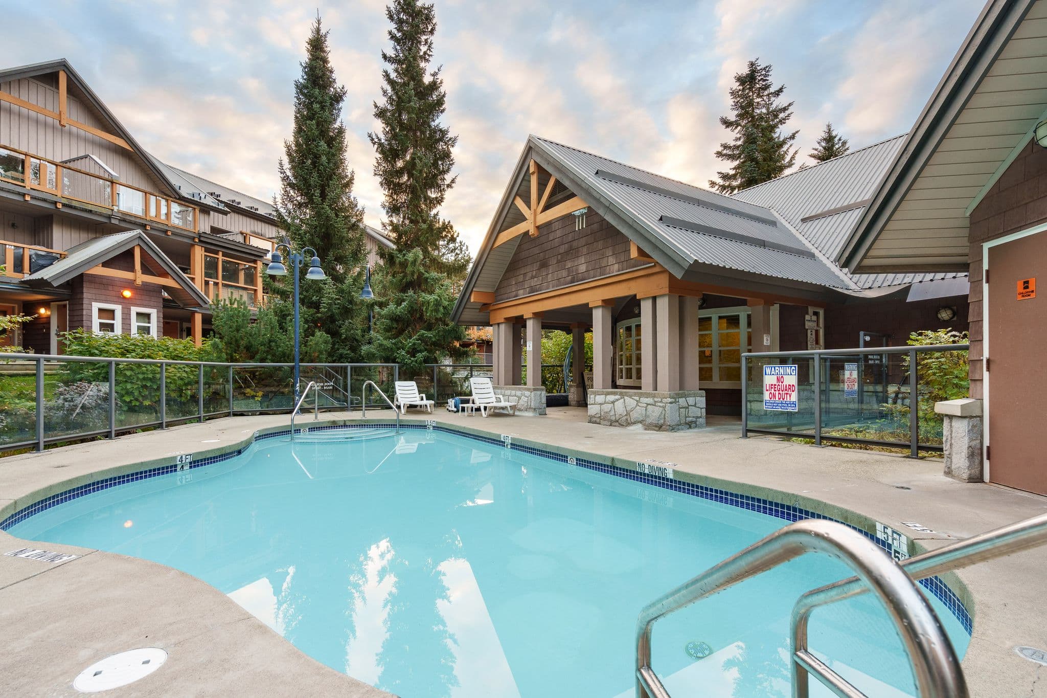 Glaciers Reach interior 34