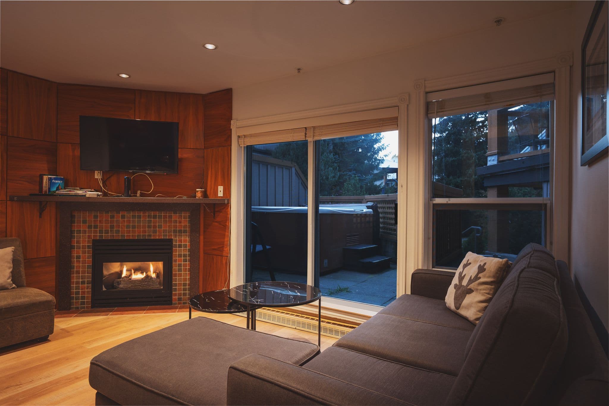 Glaciers Reach interior 39