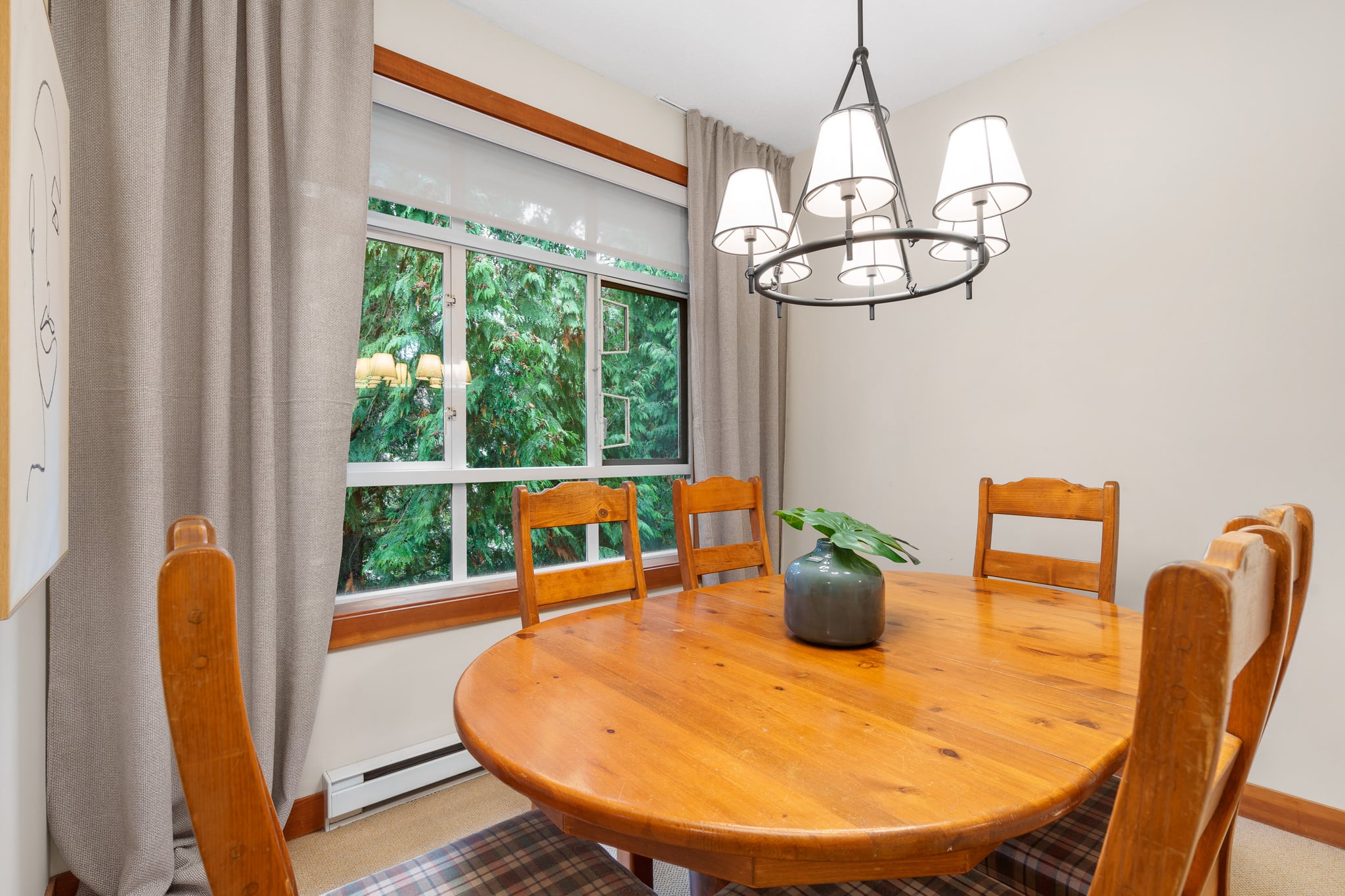 Rare 3-bedroom 4