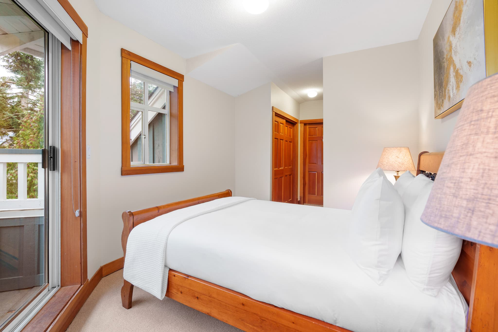 Rare 3-bedroom 9