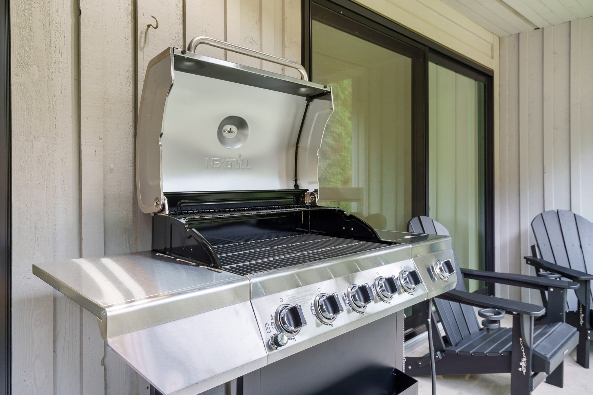 Luxury 6-Bedroom Blueberry interior 11