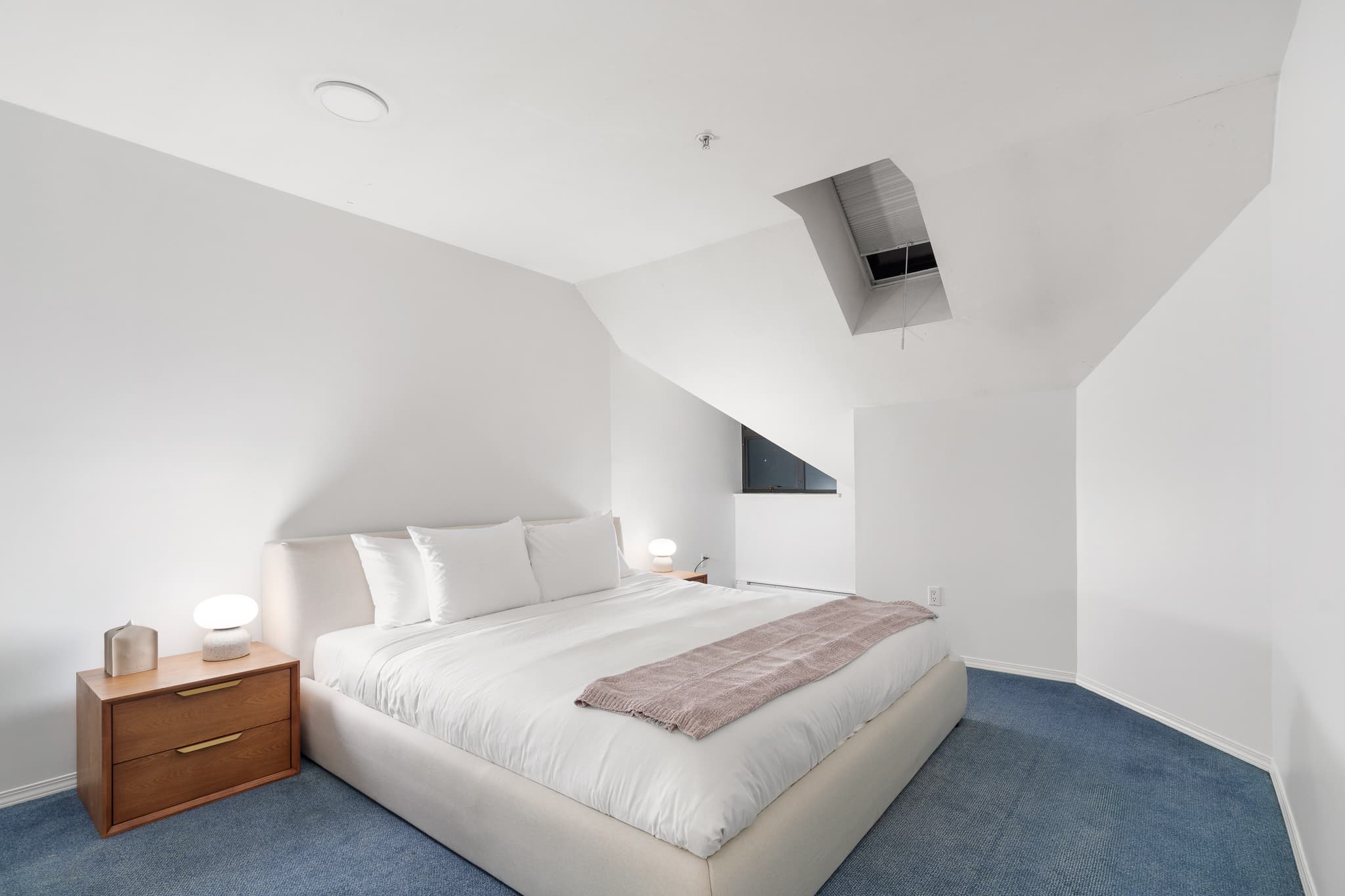 Luxury 6-Bedroom Blueberry interior 25