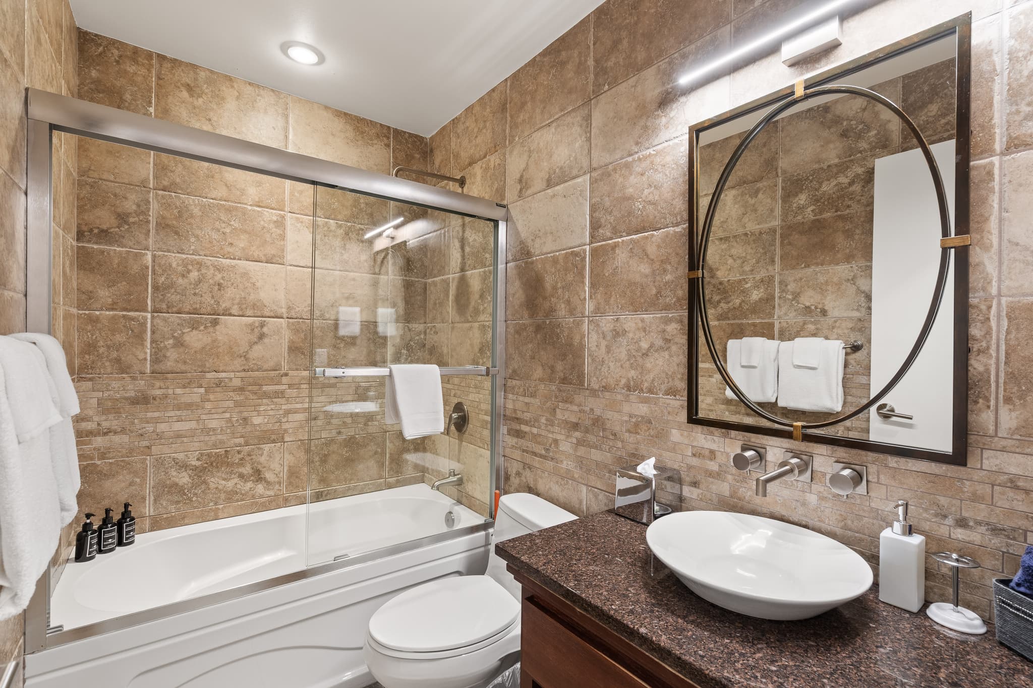 Pinnacle Ridge 23 8