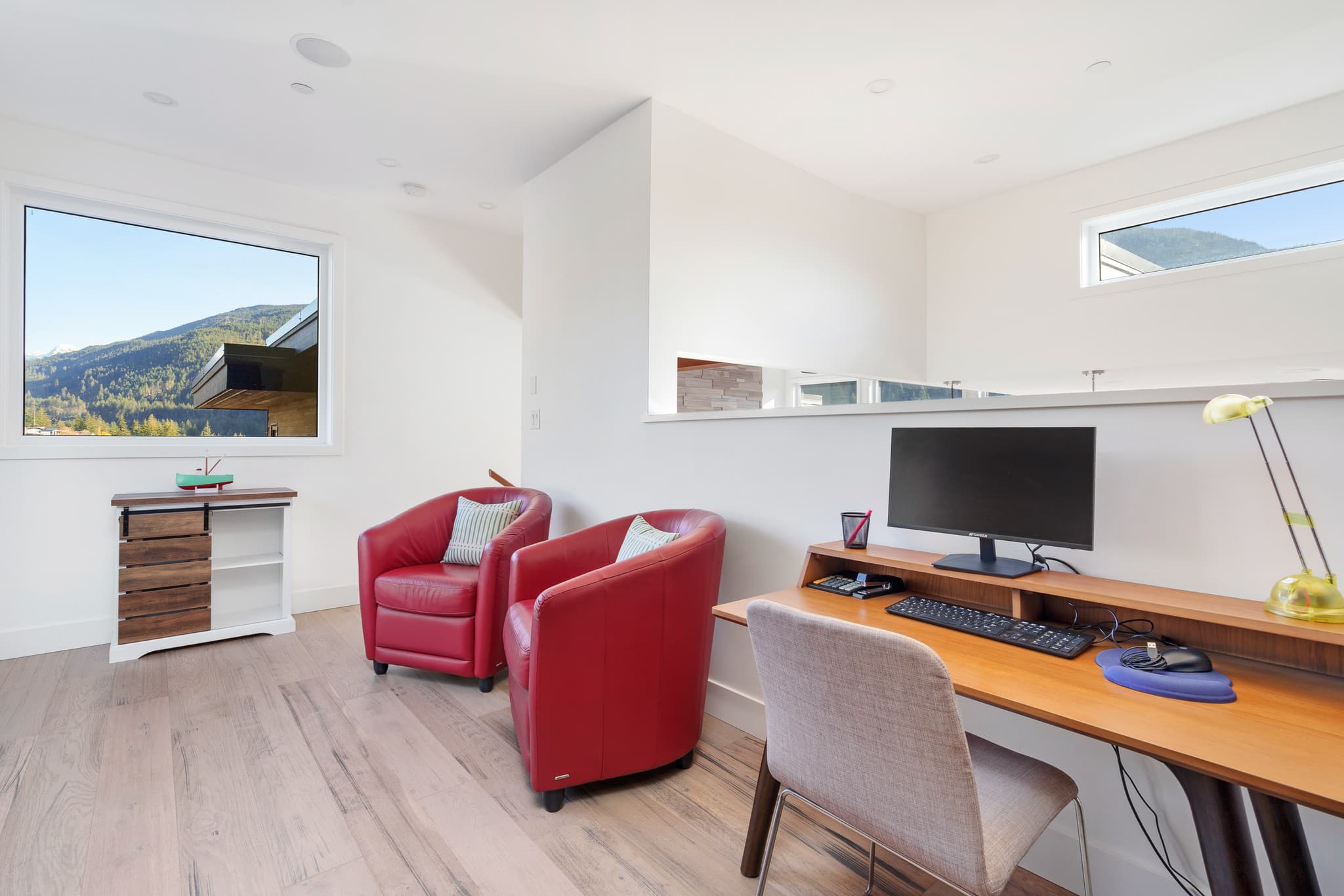 Squamish Retreat interior 27